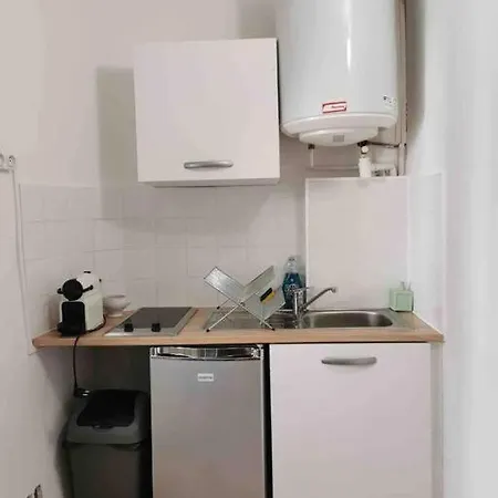 Studio Au Centre De Montpellier, Tram & Wifi * Montpellier